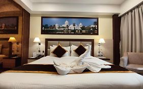Hotel Rimi International 3*