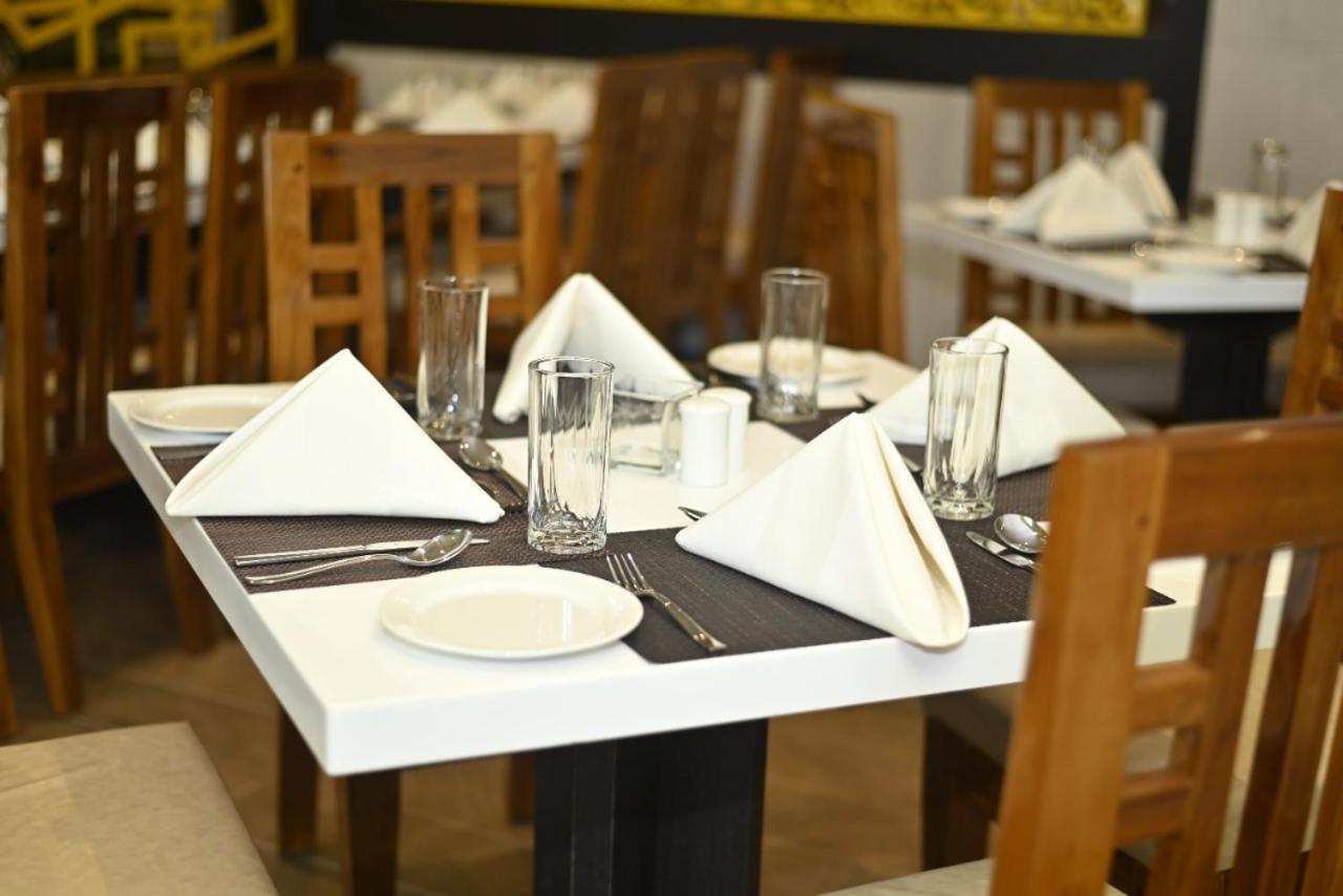 Hotel Rimi International Agartala Exterior photo