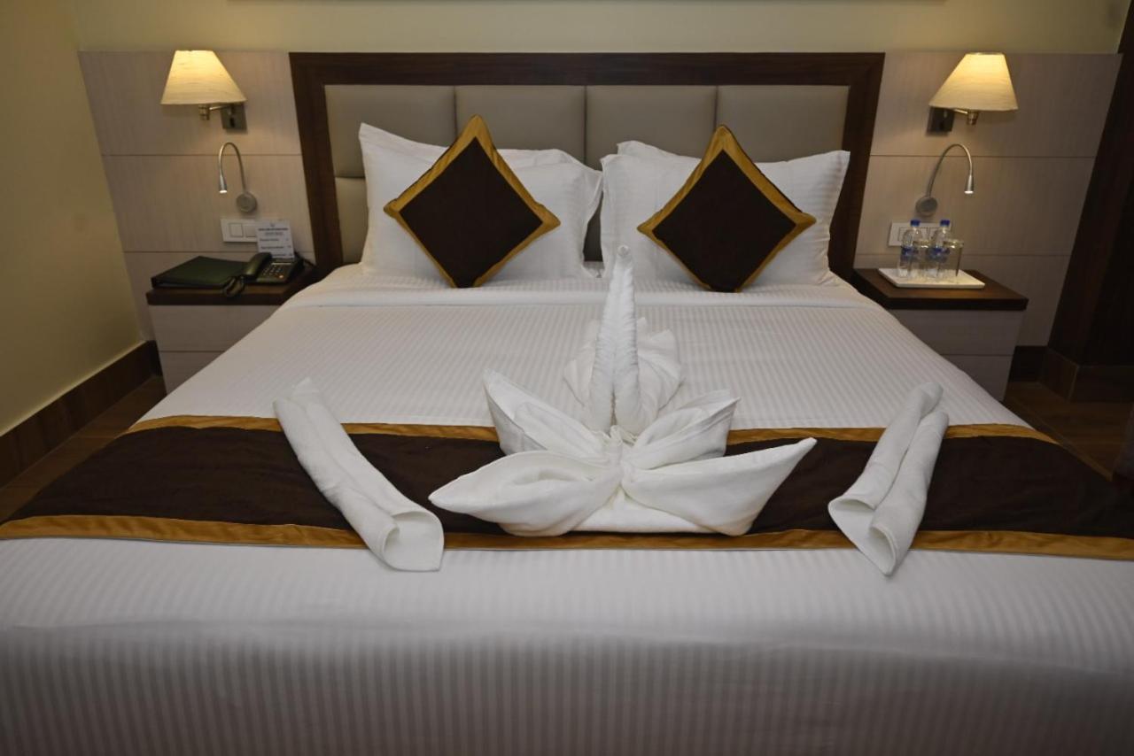 Hotel Rimi International Agartala Exterior photo