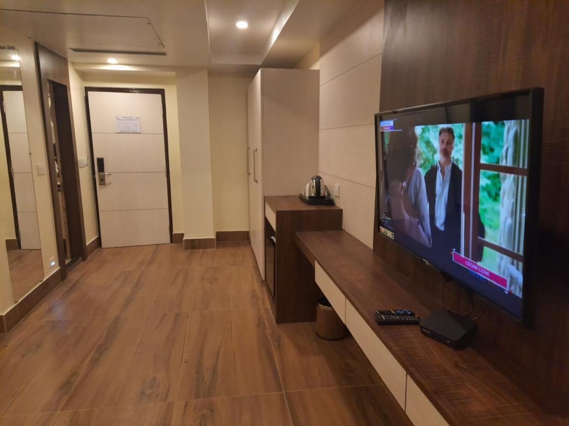 Hotel Rimi International Agartala Exterior photo